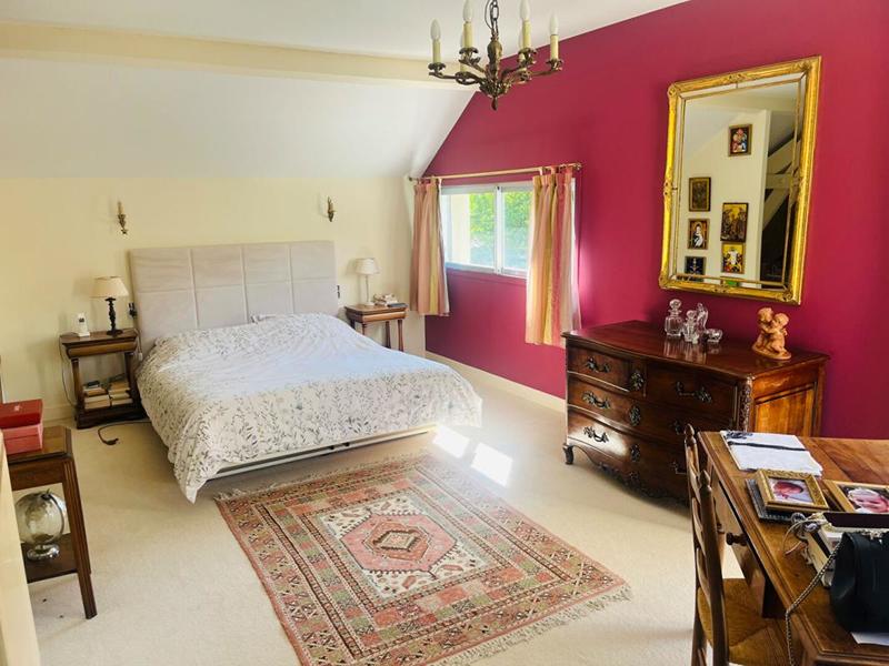 Maison - 359 m² - 11 pièces