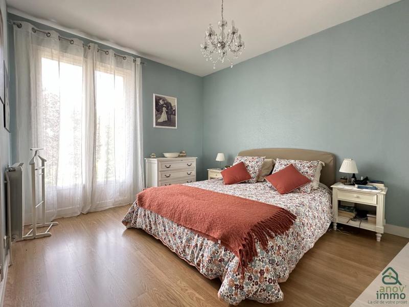 Maison - 151 m² - 6 pièces