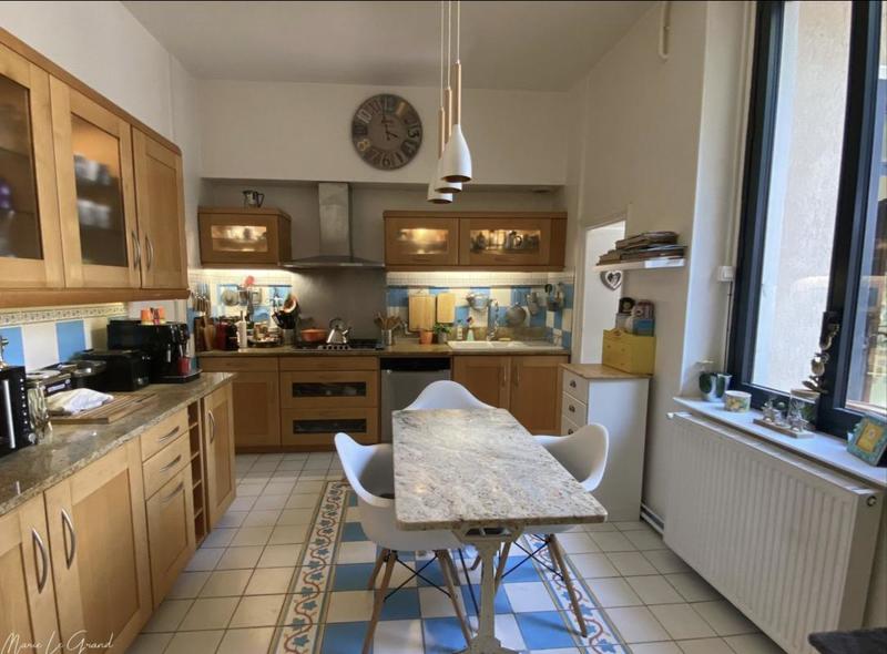 Maison - 203 m² - 7 pièces