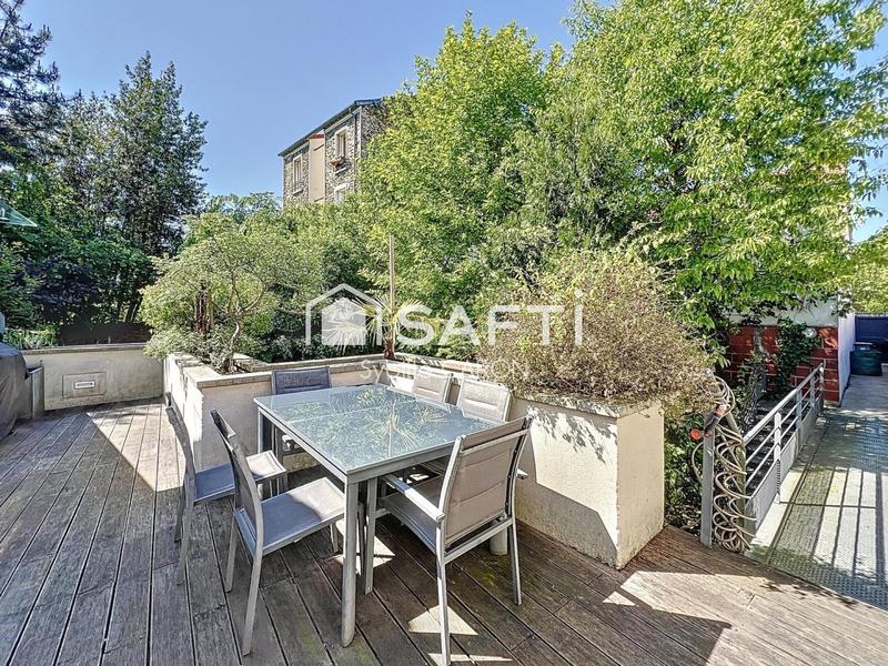 Maison - 192 m² - 6 pièces