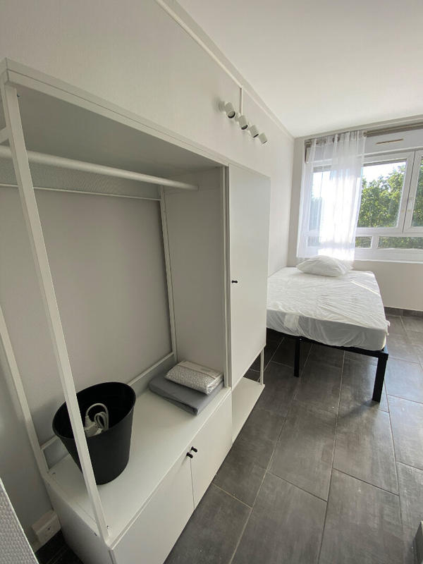 Chambre - 99 m² - 5 pièces