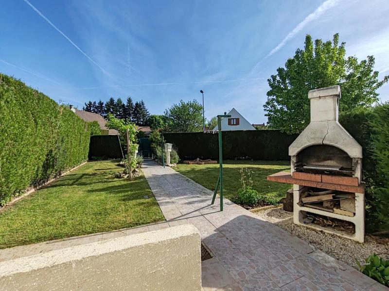 Maison - 96 m² - 7 pièces