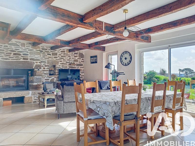Maison - 143 m² - 5 pièces