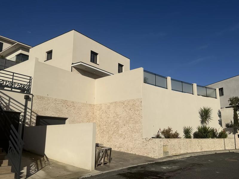 Maison - 115 m² - 4 pièces