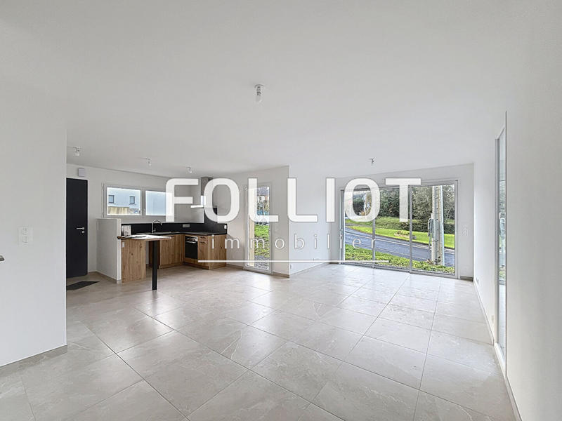 Maison - 99 m² - 5 pièces