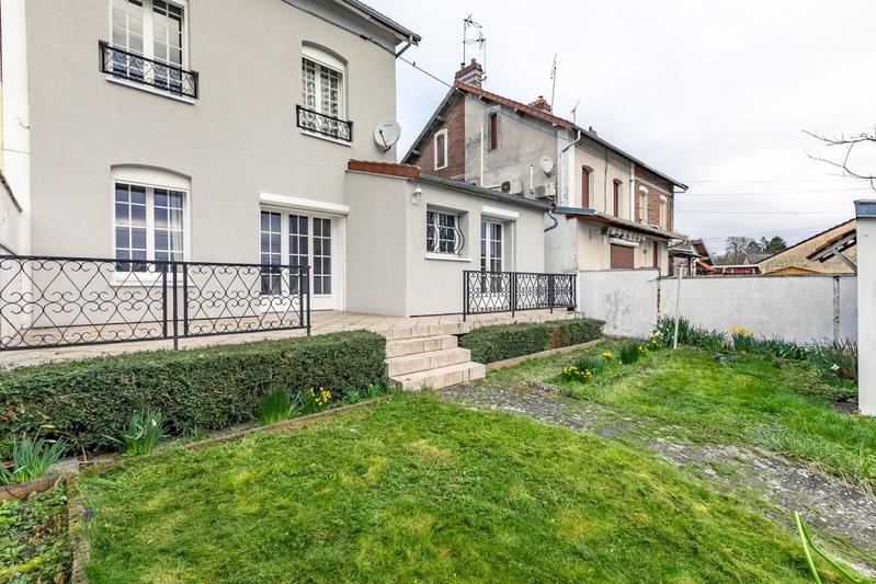 Maison - 82 m² - 4 pièces