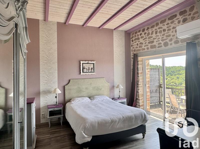 Maison - 462 m² - 10 pièces