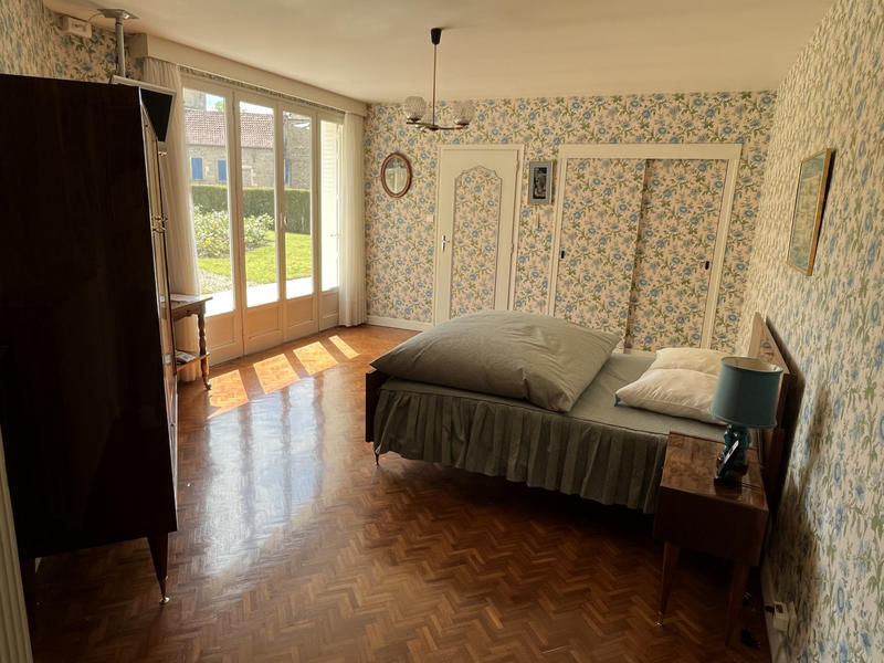 Maison - 316 m² - 7 pièces