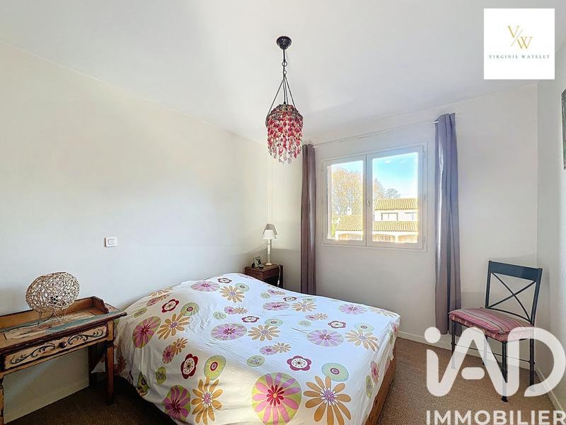 Maison - 220 m² - 12 pièces