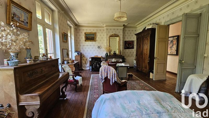 Château - 577 m² - 8 pièces