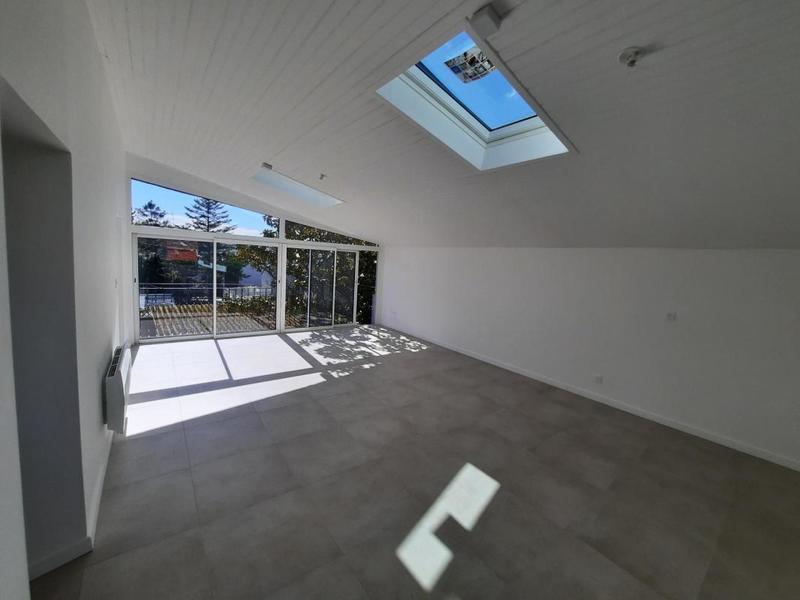 Appartement - 90 m² - 4 pièces