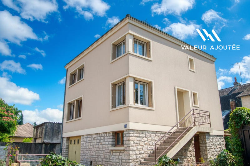 Maison - 107 m² - 6 pièces