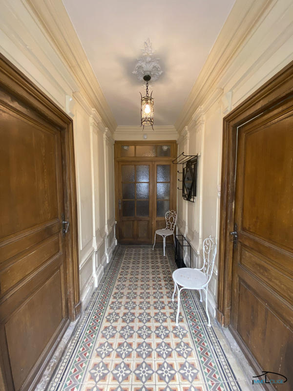 Maison - 180 m² - 10 pièces