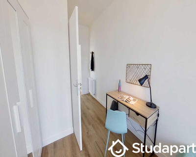 Chambre - 90 m² - 1 pièce