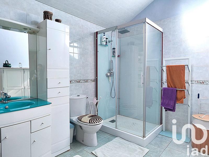 Maison de village - 251 m² - 9 pièces