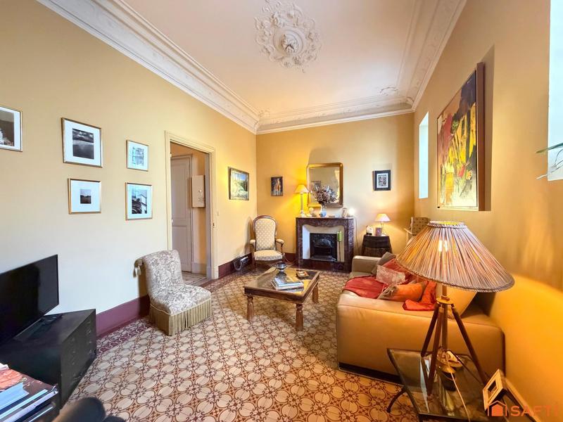 Maison de ville - 100 m² - 5 pièces