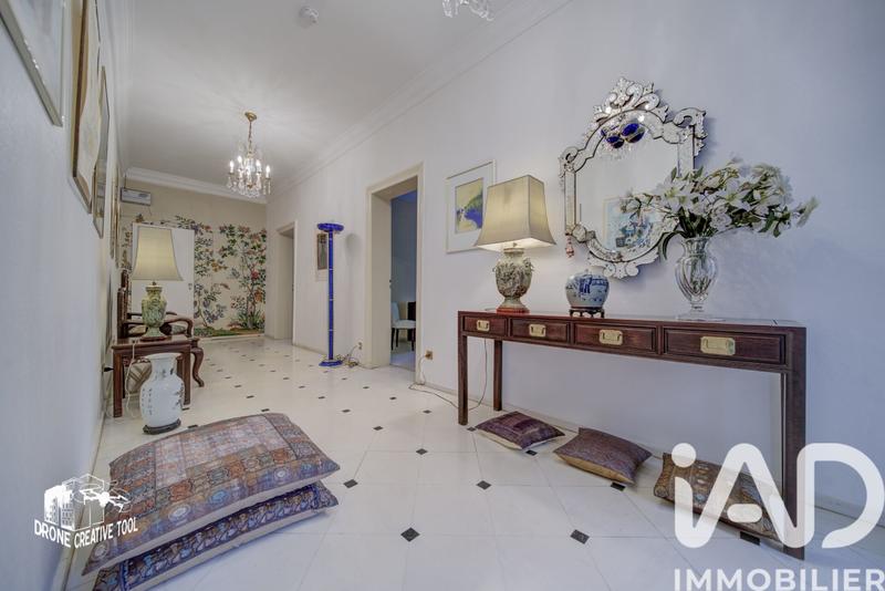 Maison - 464 m² - 12 pièces