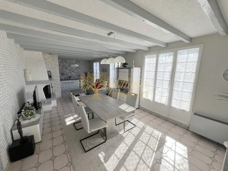 Pavillon - 130 m² - 6 pièces