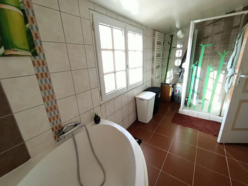 Maison - 178 m² - 7 pièces