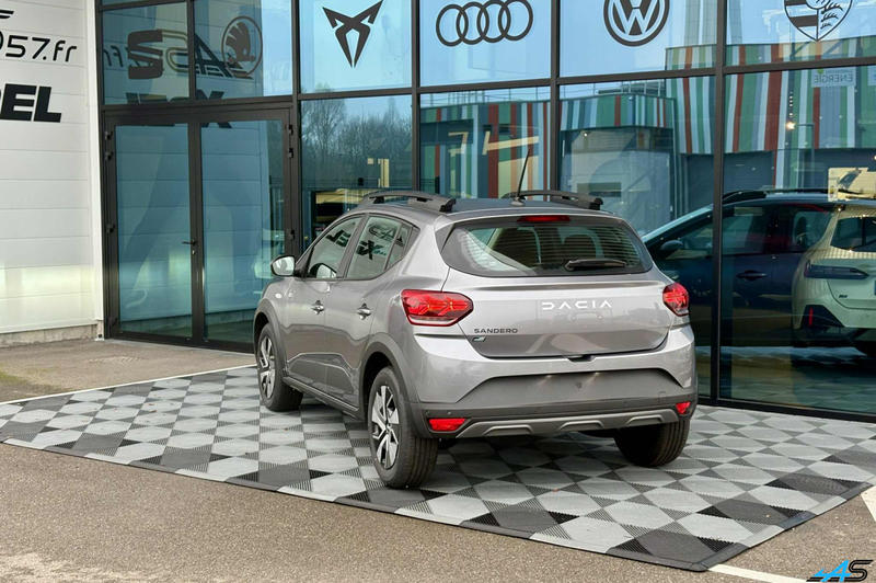 Dacia Sandero Stepway Expression Tce 90 Camera Pack Hiver