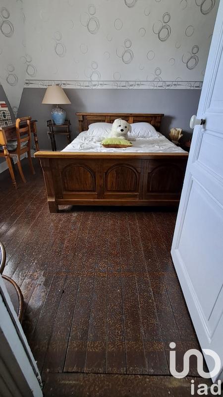 Maison - 197 m² - 10 pièces