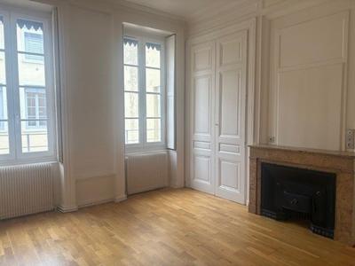 Appartement - 124 m² - 4 pièces