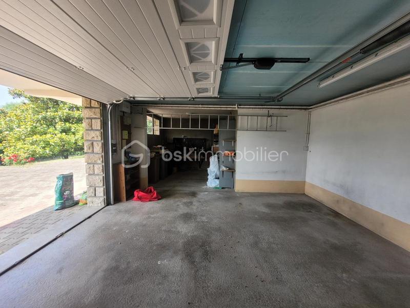 Villa - 230 m² - 6 pièces