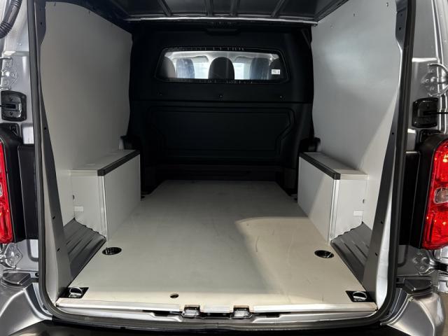 Peugeot Expert Cabine Approfondie Prix Ttc - Xl Bluehdi 180 Ch 5 Places Gris Habillage Bois Attelage Pack Look Jante 3 Camera Jumpy