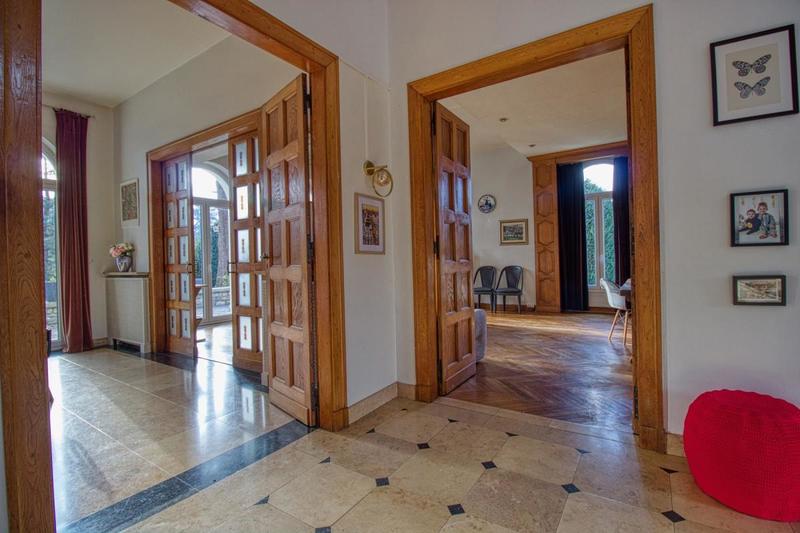 Maison de maîtres - 378 m² - 10 pièces