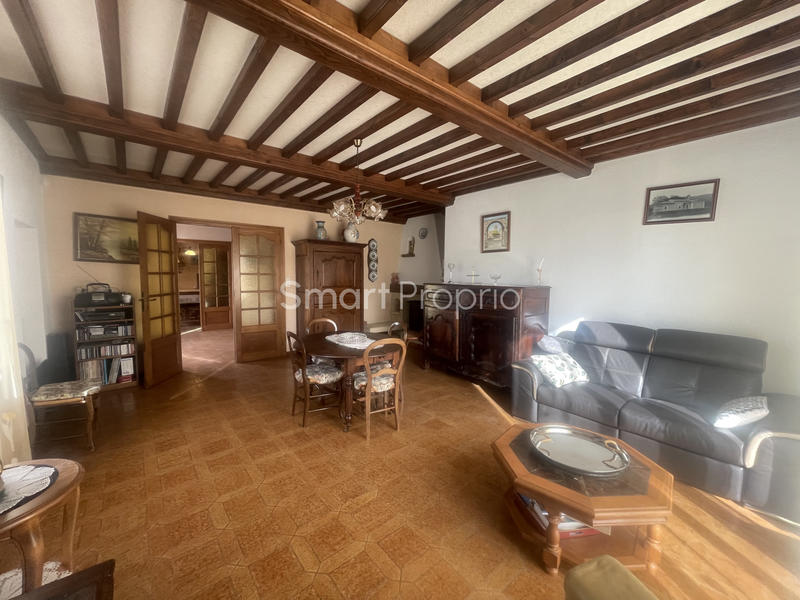 Propriété - 222 m² - 7 pièces