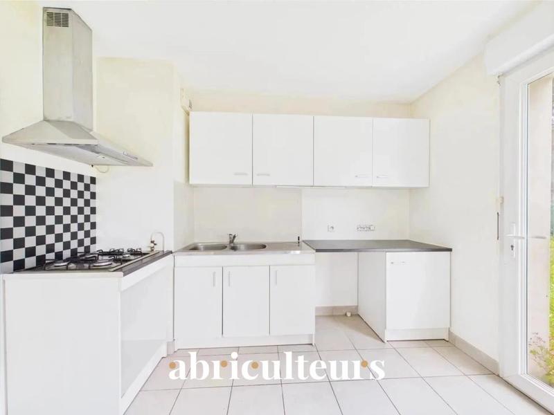 Appartement ancien - 97 m² - 5 pièces