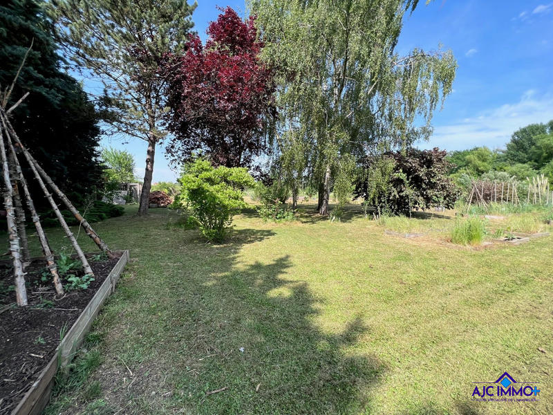 Maison traditionnelle - 208 m² - 7 pièces