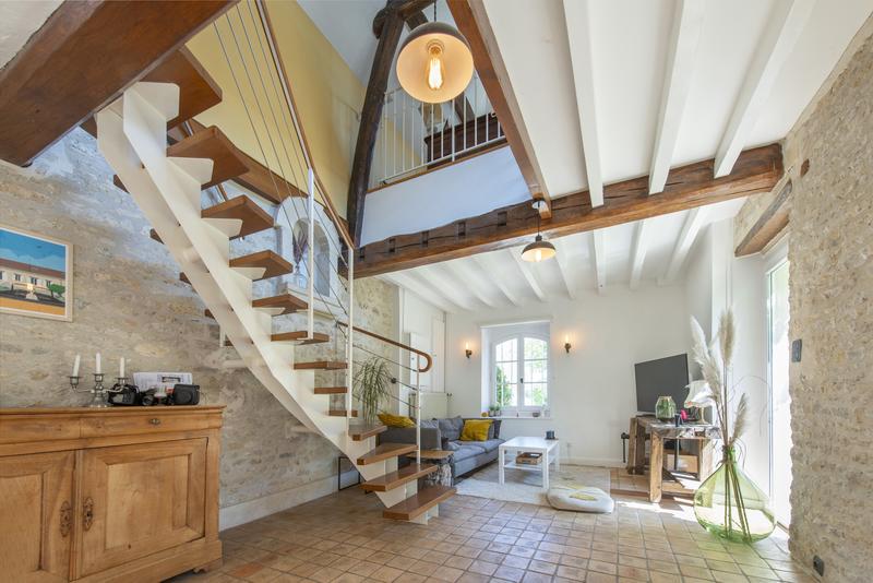 Maison - 289 m² - 8 pièces