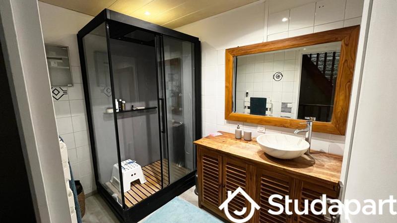 Chambre - 10 m² - 1 pièce