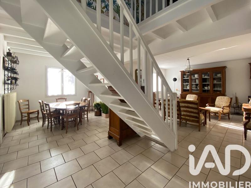 Maison - 140 m² - 5 pièces