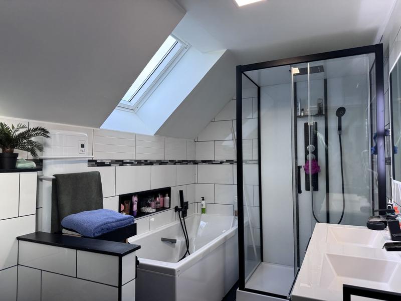 Maison - 110 m² - 6 pièces