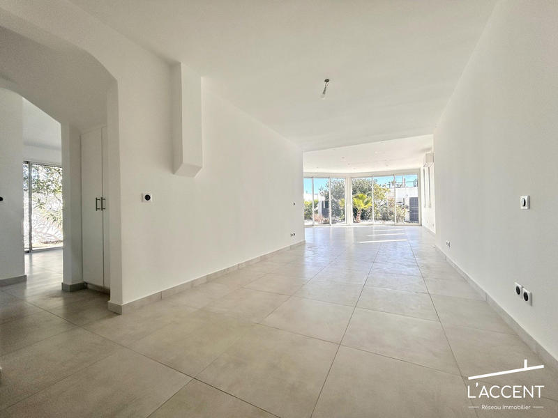 Maison - 191 m² - 6 pièces