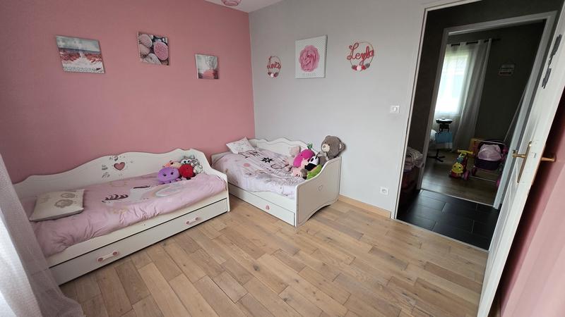 Maison - 90 m² - 5 pièces