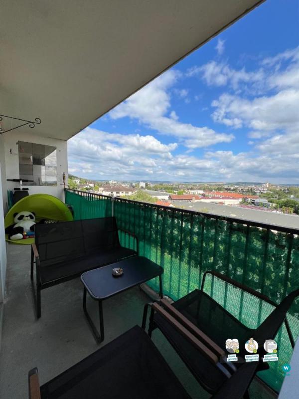 Appartement - 100 m² - 5 pièces