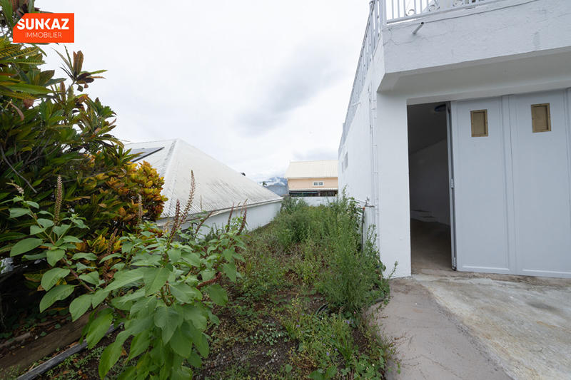 Appartement - 90 m² - 3 pièces