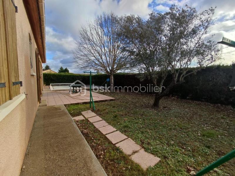 Maison traditionnelle - 90 m² - 4 pièces