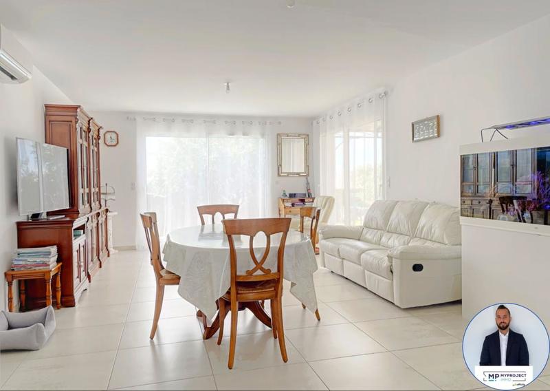 Maison - 93 m² - 5 pièces