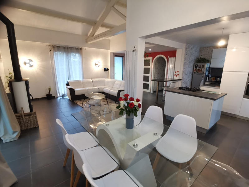 Maison - 96 m² - 4 pièces