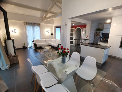 Maison - 96 m² - 4 pièces