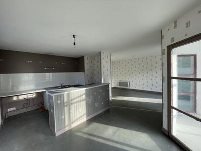 Appartement - 80 m² - 4 pièces