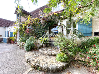Maison ancienne - 360 m² - 8 pièces