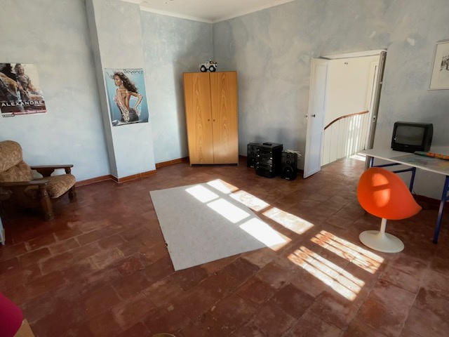 Maison - 275 m² - 10 pièces