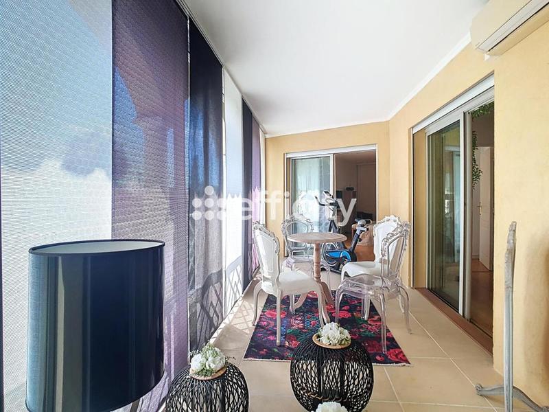 Maison - 180 m² - 5 pièces