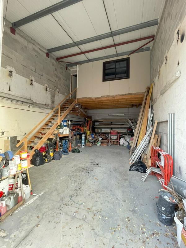 Atelier d'activités - 84 m²