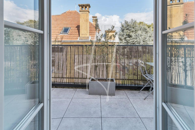 Appartement - 97 m² - 5 pièces